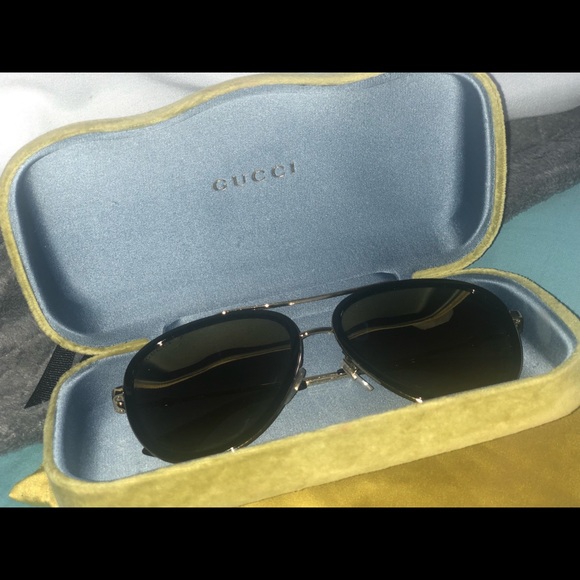 Gucci sunglasses - Picture 2 of 4